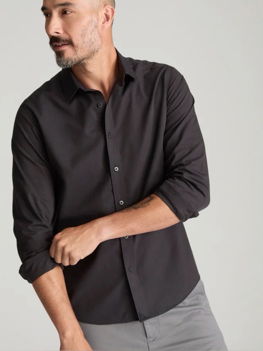 UNTUCKit Men's Black Wrinkle Free Shirt, 100% Cotton